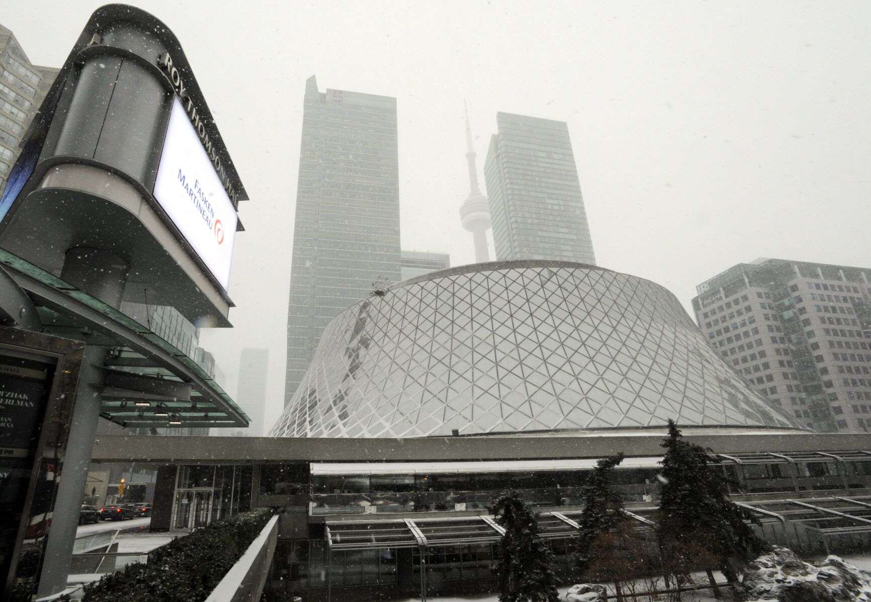 roy-thomson-hall.JPG